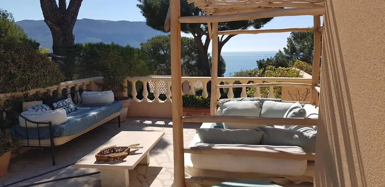 Villa Les Nefliers Vue Panoramique Mer Et Plage A Pied Cassis